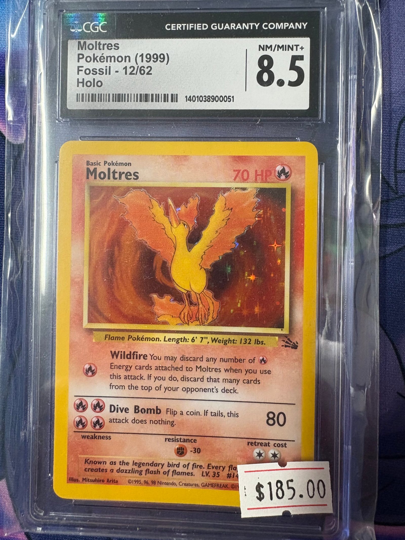 Moltres Fossil Holo 12/62 - CGC Gradé 8.5